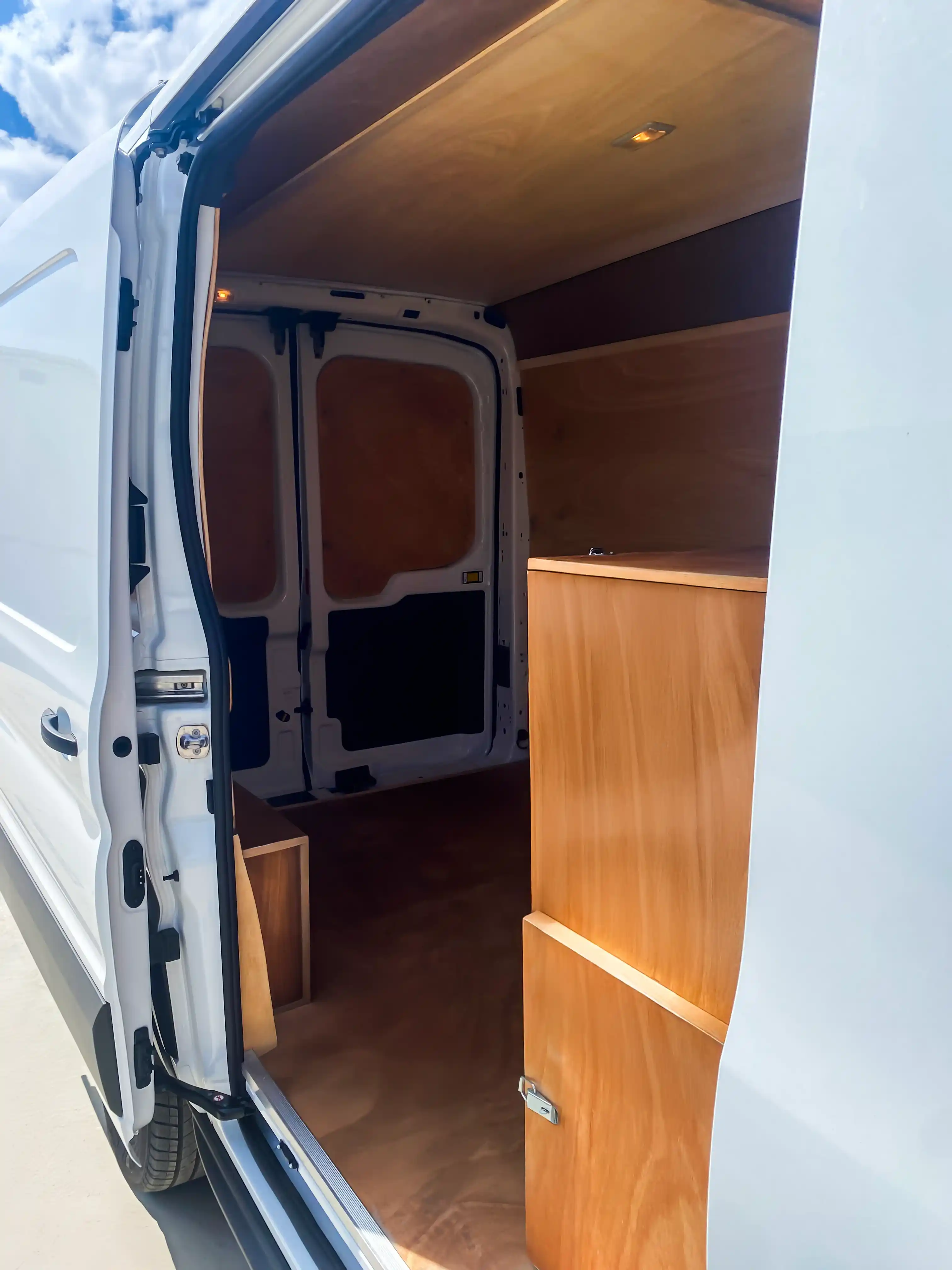 Aménagements Spéciaux - aménagement spéciaux interieur7